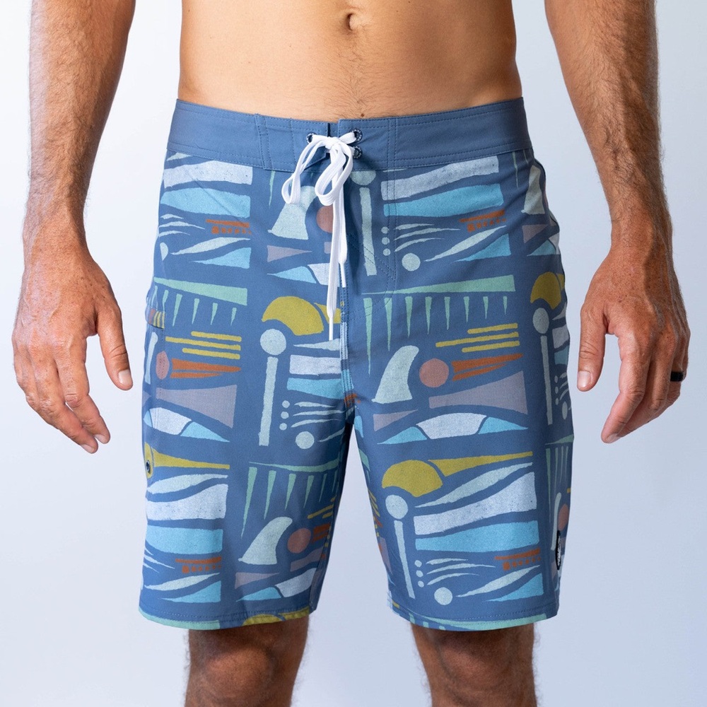 Maui Rippers RETRO ALOHA 19" STRETCH BOARDSHORT